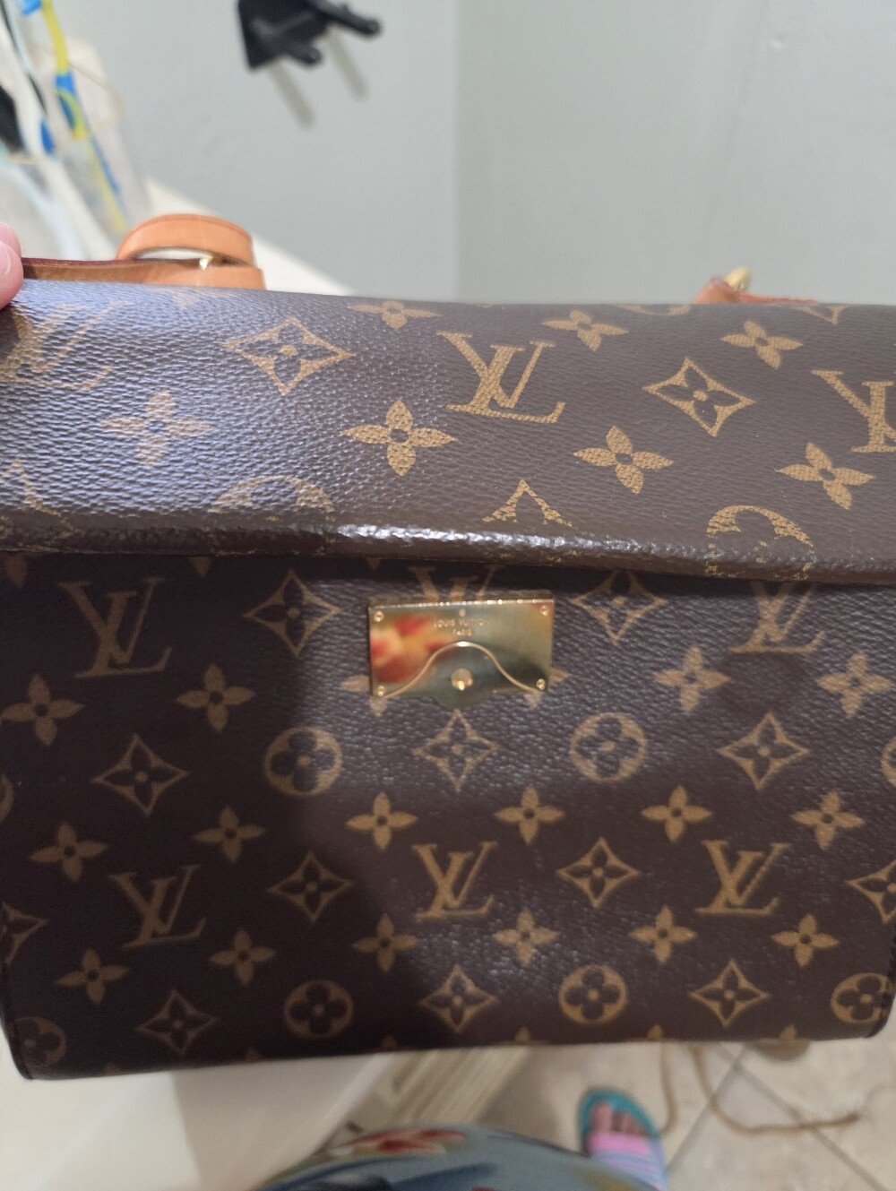 Louis Vuitton Clunny BB Crossbody Bag - Picture 16 of 16